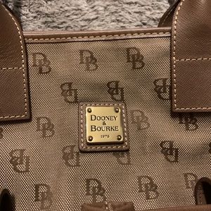 Dooney and Bourke purse large tote